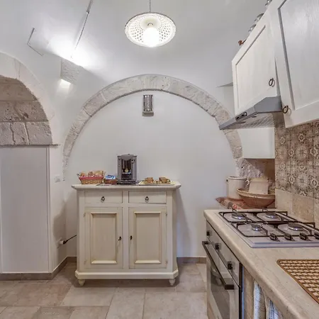 Πανσιόν Trulli Elios Cisternino